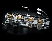 スズキ・デュアル・スロットル・バルブ